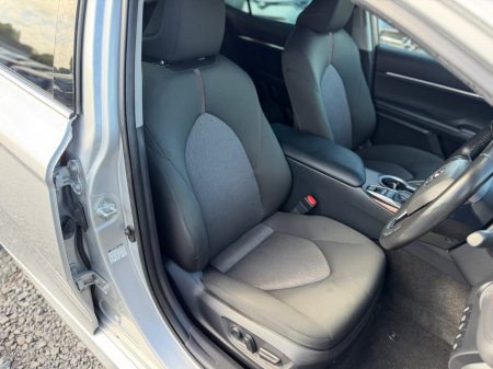 2019 Toyota Camry - photo 23