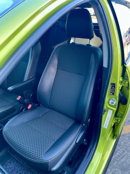 2017 Toyota Aqua - photo 17