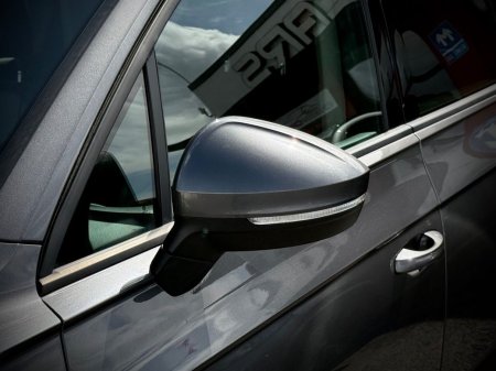 2020 Volkswagen Touareg - photo 19