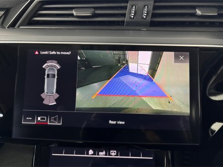 2020 Audi e-tron - photo 19