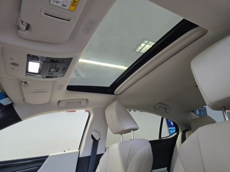 2025 Lexus ES - photo 24