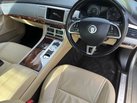 2014 Jaguar XF - photo 9