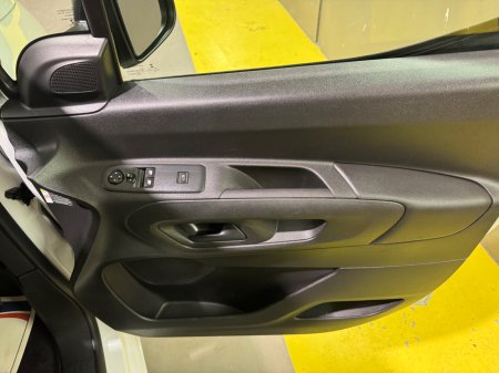 2023 Citroen Berlingo - photo 29