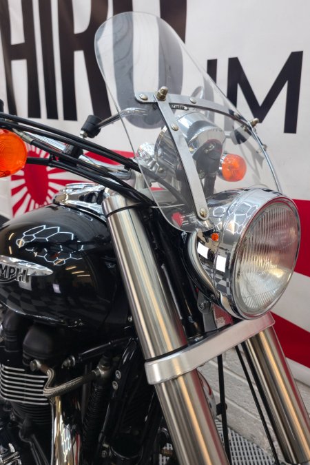 2010 Triumph Bonneville - photo 21