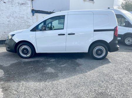 2023 Renault Kangoo - photo 21
