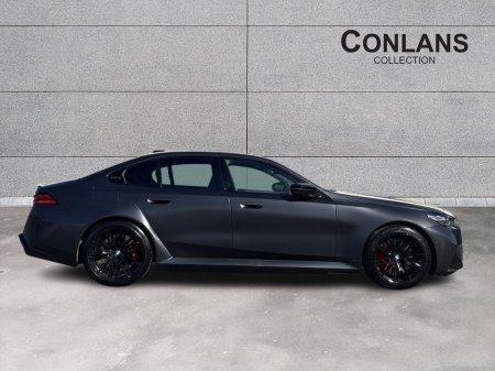 2025 BMW M5 - photo 3