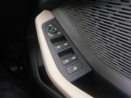 2026 BMW 1-Series - photo 19