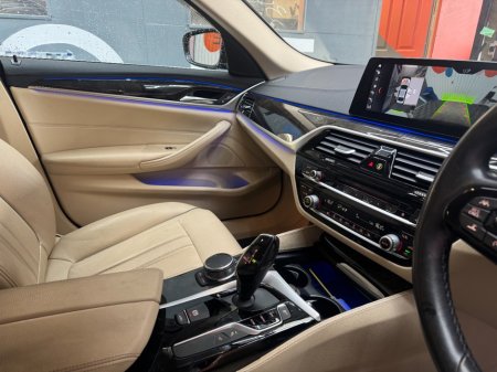 2017 BMW 5-Series - photo 11