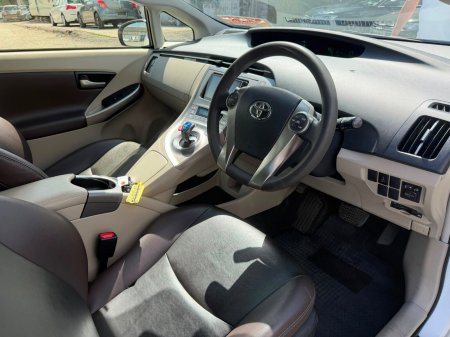 2014 Toyota Prius - photo 12