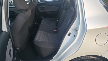 2016 Toyota Yaris - photo 7