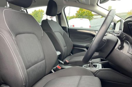 2018 Ford Focus - photo 17