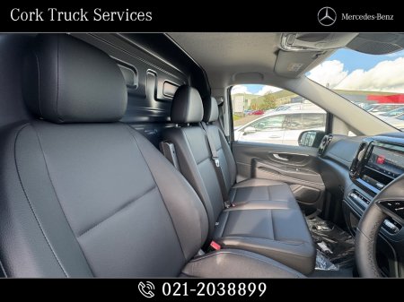 2027 Mercedes-Benz Vito - photo 10