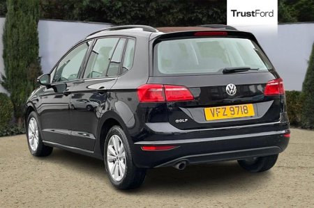 2015 Volkswagen Golf SV - photo 2