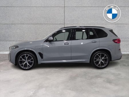 2025 BMW X5 - photo 3