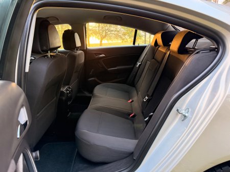 2011 Opel Insignia - photo 24