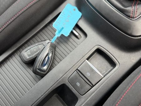2019 Ford Focus - photo 13