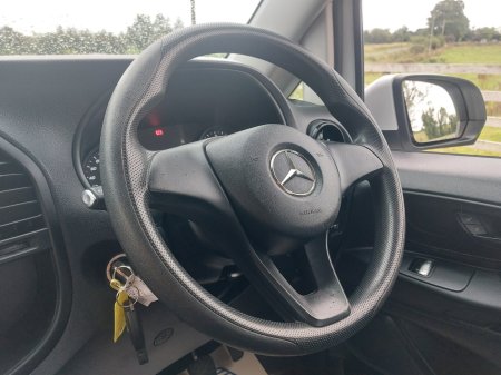 2023 Mercedes-Benz Vito - photo 4