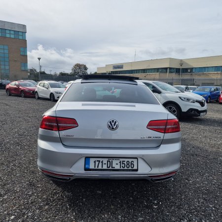 2017 Volkswagen Passat - photo 5