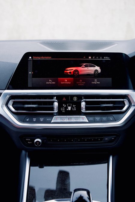 2021 BMW 3-Series - photo 13