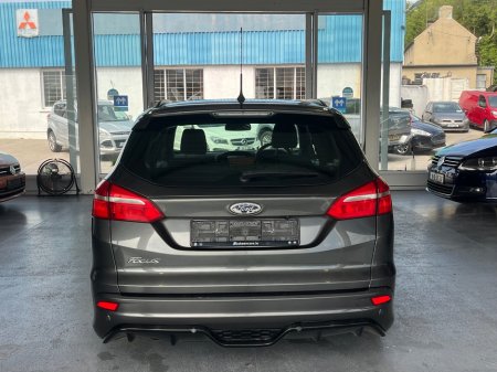 2016 Ford Focus - photo 6