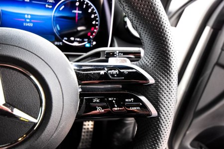 2025 Mercedes-Benz GLC - photo 22