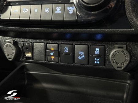2023 Toyota Hilux - photo 27