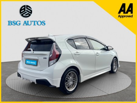 2015 Toyota Aqua - photo 8