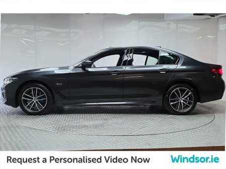 2022 BMW 5-Series - photo 5