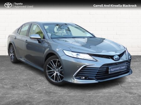 2023 Toyota Camry Hybrid Platinum
