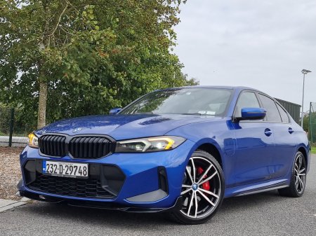 2023 BMW 3-Series - photo 2