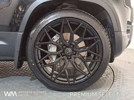 2023 Land Rover Defender - photo 6
