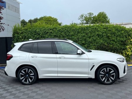 2024 BMW iX3 - photo 3