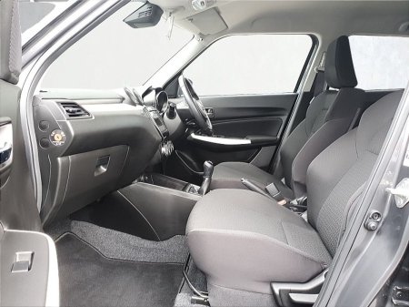 2020 Suzuki Swift - photo 6