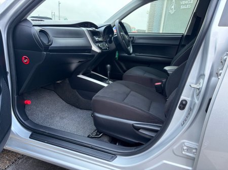 2015 Toyota Corolla - photo 13