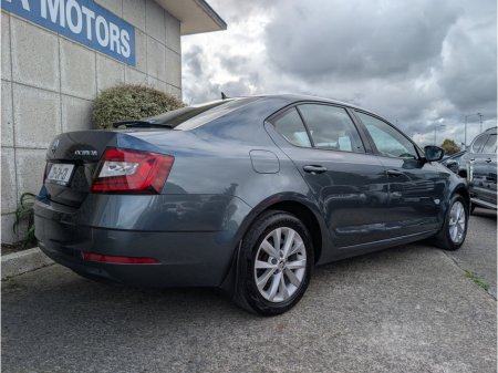 2020 Skoda Octavia - photo 6