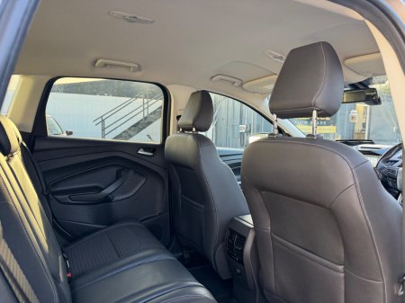 2019 Ford Kuga - photo 18
