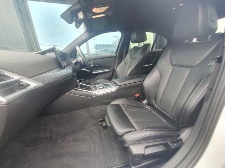 2025 BMW 3-Series - photo 7