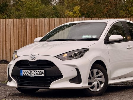 2022 Toyota Yaris - photo 3