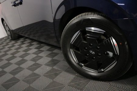 2027 Hyundai Staria - photo 4