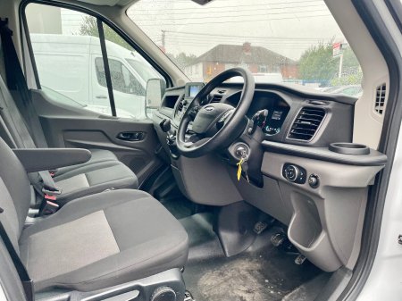 2022 Ford Transit - photo 9