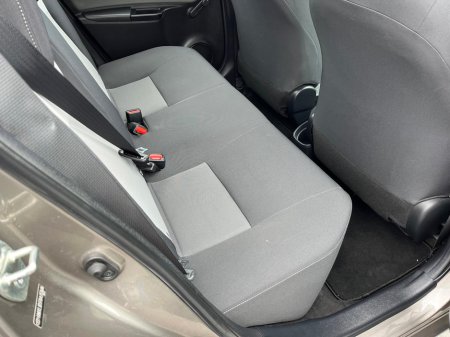 2020 Toyota Yaris - photo 15