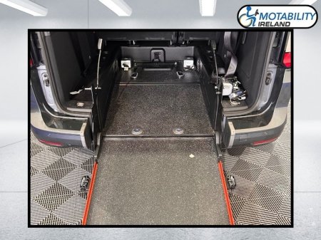 2023 Ford Tourneo Connect - photo 8