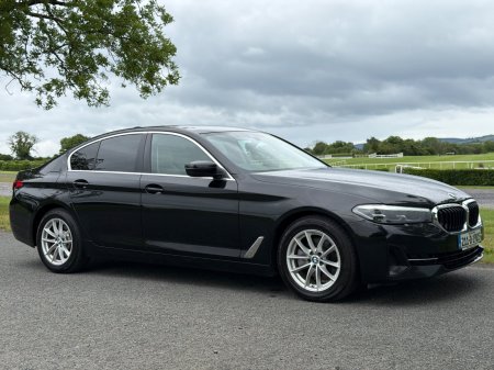 2021 BMW 5-Series - photo 2