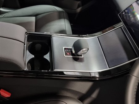 2026 Land Rover Range Rover Velar - photo 15