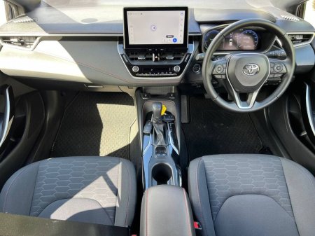 2025 Toyota Corolla - photo 10