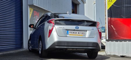 2015 Toyota Prius - photo 3