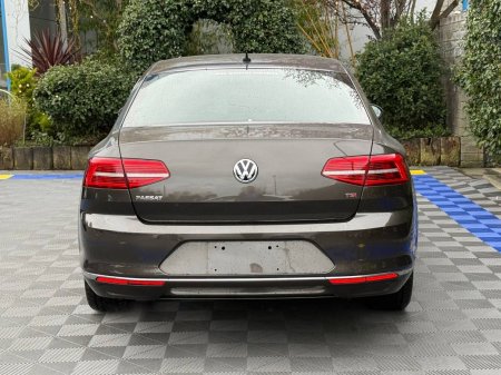 2018 Volkswagen Passat - photo 18
