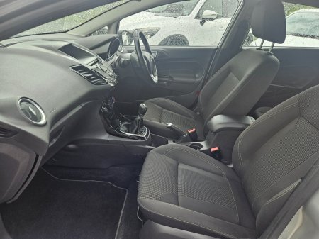 2017 Ford Fiesta - photo 20