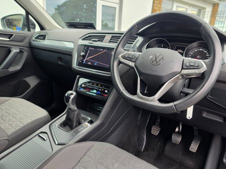 2023 Volkswagen Tiguan - photo 17