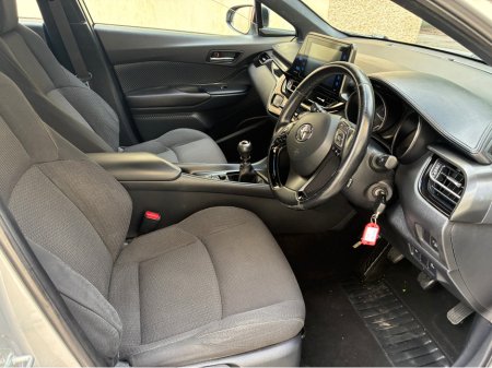 2017 Toyota C-HR - photo 13